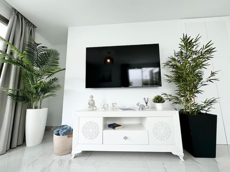 Welcome To Villa Bali A Luxurious Modern Getaway Los Cristianos  Exterior foto